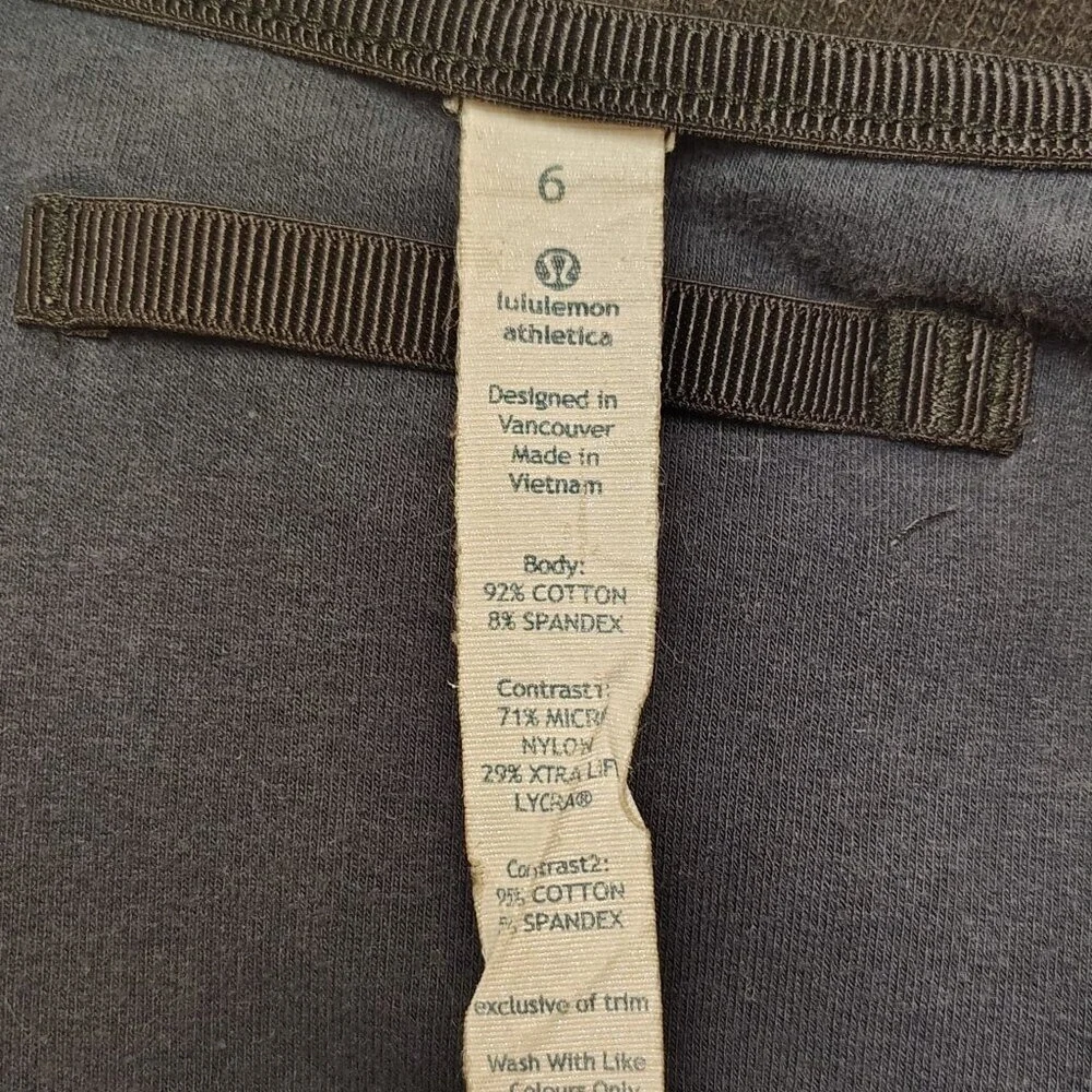 Lululemon Athletica Womens Var-City Bomber Jacket 6 Black Navy Full Zip Sporty - Picture 9 of 10